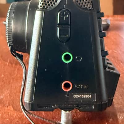 Zoom Q2n-4K Ultra High Definition Handy Video Recorder with XY Mic image 2