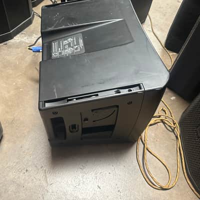 QSC KLA12 KLA Series 12" Powered Line Array Speaker 2010s - Black image 9