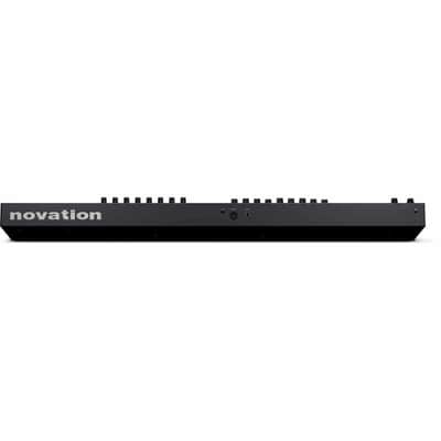 NOVATION LAUNCHKEY-61-MK4 Mk4 - Clavier maitre 61 touches, 16 pads, 8 encodeurs, 9 faders, écran OLED image 9
