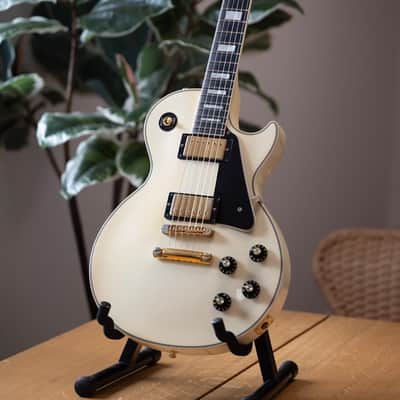 2007 Gibson Custom Les Paul Custom - in Naturally Aged Alpine White image 2