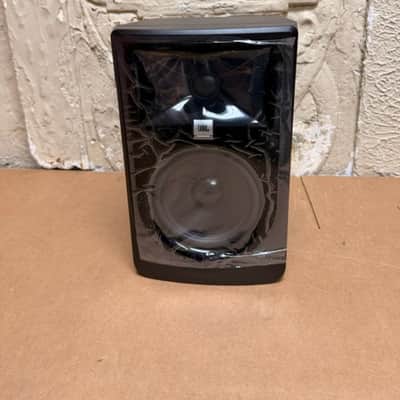 JBL 305P MkII 5" Powered Studio Monitor - SINGLE image 1