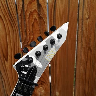 ESP Jeff Hanneman Signature Urban Camo 6-String Electric Guitar w/ Black Tolex Case (2022) image 8