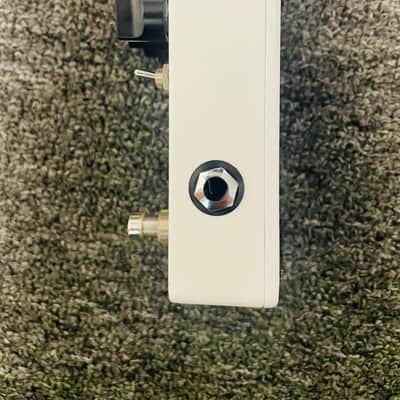 JHS 3 Series Reverb 2020 - Present - White image 4