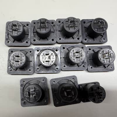 10 SpeakOn 4 Pole Mount Female Connectors image 2