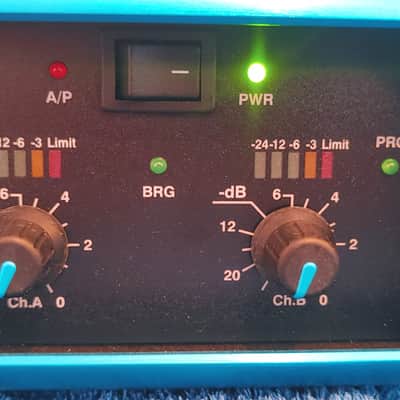 MC2 E25 Amp image 3
