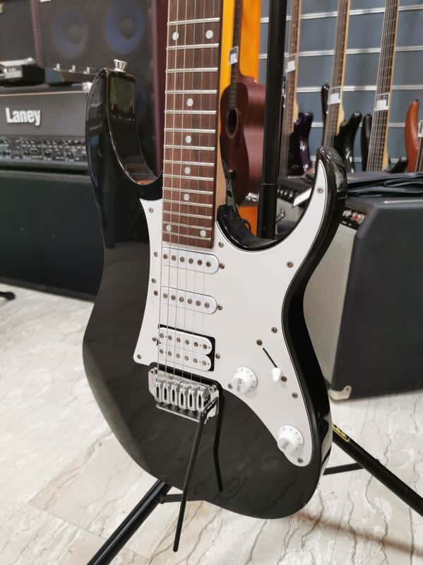 Ibanez Giò GRG140 BKN Electric guitar - black image 1