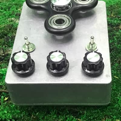 Fidget Spinner Synth - Drone Noise Synthesizer image 3