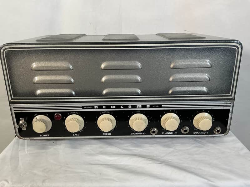 VINTAGE NEWCOMB H-25 Amplifier image 1