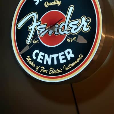 Fender Musical Instruments Service Center Round Dealer Style Light Up Clock Killer Cool Man Cave/Garage/Bar Item image 2