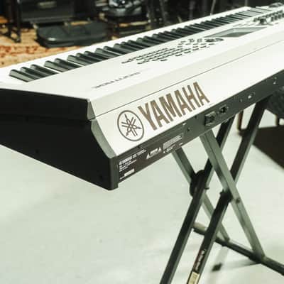 Yamaha Montage 8 White 88-Key Synthesizer Workstation w/ Aftertouch image 7