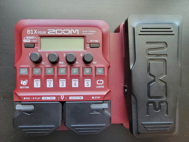 Zoom B1X Four