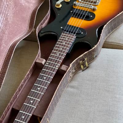 1963 Gibson Melody Maker D Factory reneck – Vibrola w/ Original Alligator Case image 10