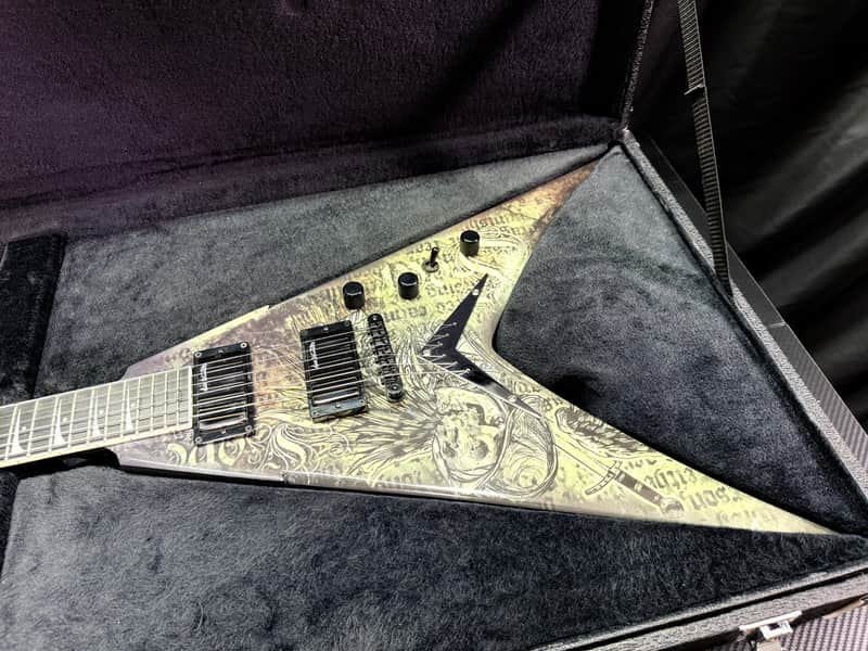 2011 Dean Dave Mustaine VMNT - Fear Graphic image 1