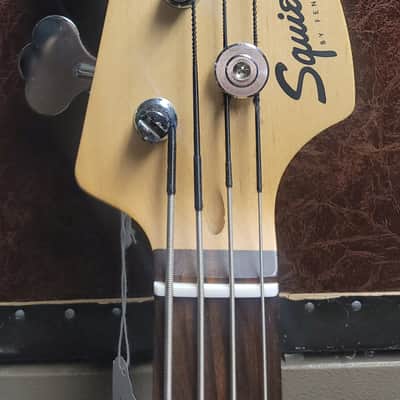 Squier Precision Bass with Rosewood Fretboard 1991 - 2008 - Black image 8