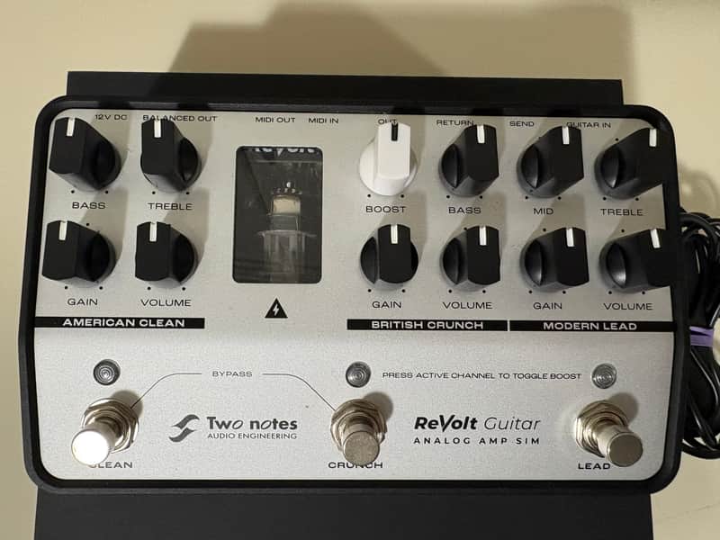 Two Notes ReVolt Guitar
