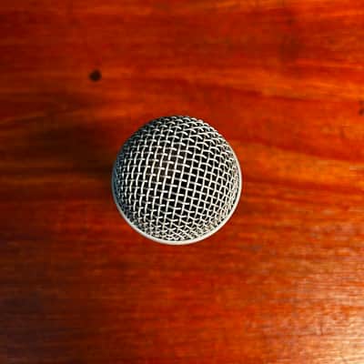 Shure BETA 58A Handheld Supercardioid Dynamic Microphone 1996 - Present - Black image 3