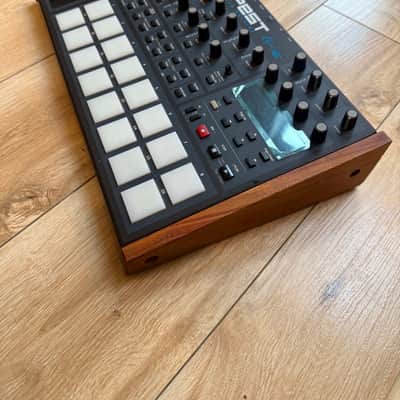 Dave Smith Tempest (Exclusive & Excellent) Upgraded OS image 1