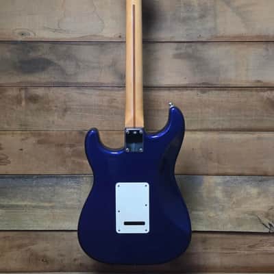 2001 Fender Standard Stratocaster SSS MN - Midnight Blue image 18