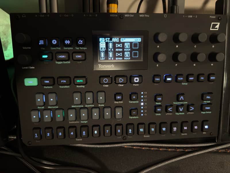 Elektron Tonverk 8-Voice Sampler 2025 - Present - Black image 1