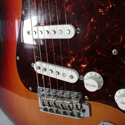 2011 Fender John Mayer Signature Stratocaster Sunburst w/Gig Bag image 17