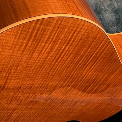 Breedlove Atlas Stage J350/EFe-12 12-String Jumbo - Natural image 4