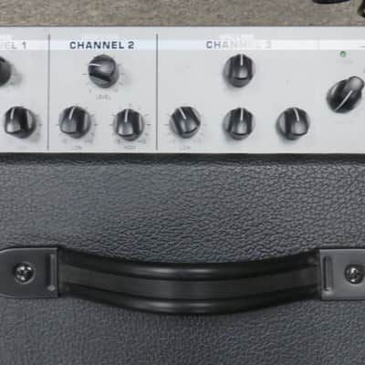 Peavey KB 2 10" Keyboard Amplifier image 5