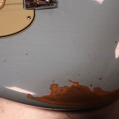 Fender '62 Stratocaster Relic-CC Faded Aged Daphne Blue image 9