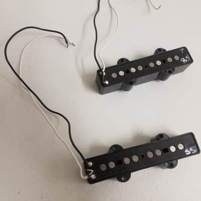Fender 048612 / 048613 Fender Jazz J Bass Standard Pickup Set Passive Black Wound Alnico image 5