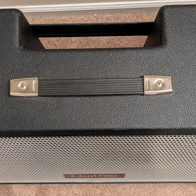 Quilter Bassliner 2x10W Wedge Bass Cabinet with Horn 2010s - Black image 2