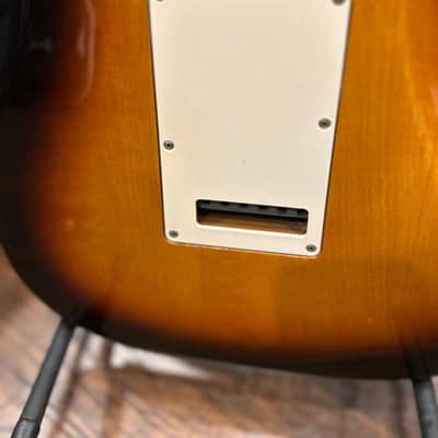 Fender Stratocaster 1984-1987 - Sunburst image 9