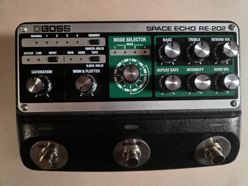 Boss RE-202 Space Echo