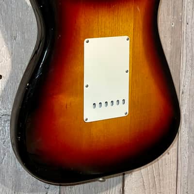 1984 Fender American Vintage Reissue AVRI '62 Stratocaster 3-Tone Sunburst (Fullerton Plant) Includes OHSC & Pro Setup ! image 10