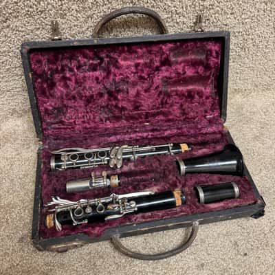 Bundy Bb Clarinet w/ Case - AS IS image 2