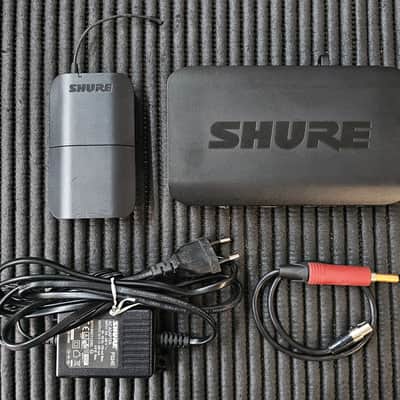 Shure BLX4/BLX1-M17- Guitar Wireless System - 2010s - Black image 2