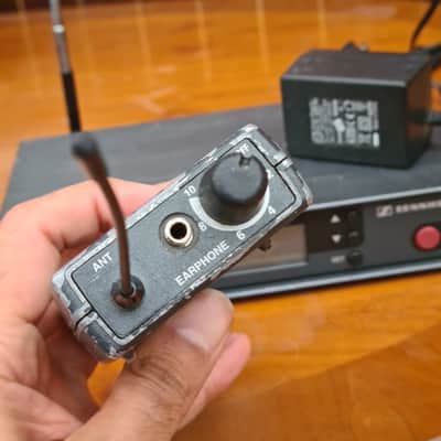 Sennheiser Stereo Transmitter SR 300+Sennheiser EK 300 Receiver in Ear monitoring image 10