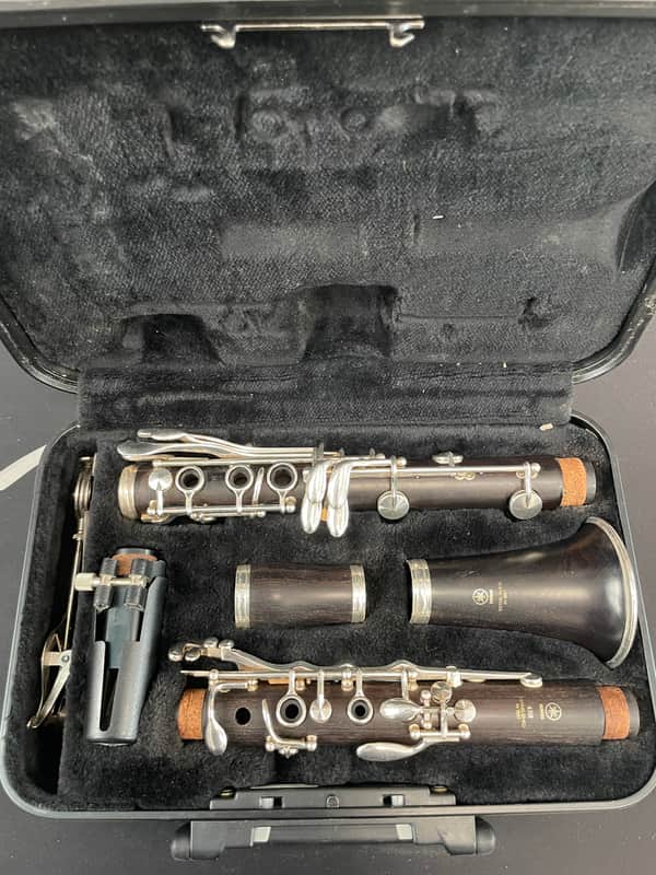 Yamaha YCL-450 Intermediate Bb Clarinet with Silver-Plated Keys 2010s - Black image 1