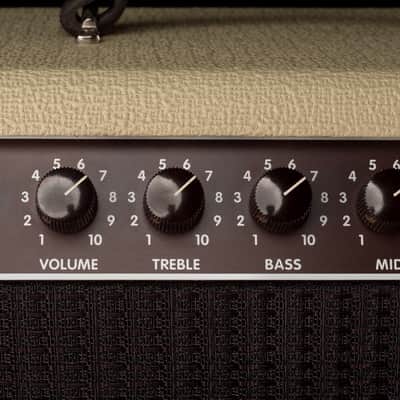 Pre Owned 2013 Fender 20th Anniversary Edition Vibro-King Blonde Guitar Amp Combo image 6