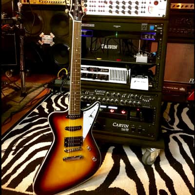 Bootlegger Guitar Hounder. Black Cherry Honey Burst Stiletto Case & Flask image 6
