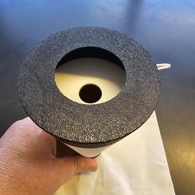 Huber Music Trumpet Mel-O-Wah Mute 2026 - Black and White Plastic image 2