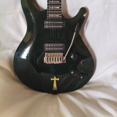 Patrick Eggle Tony Iommi TI Legend 1994 with tremolo bridge - EXCEPTIONALLY RARE!!! The Rarest Official Tony Iommi Signature model and the ONLY ONE fitted with Tremolo in Collector's grade condition!!! image 2