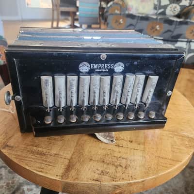 Vintage Empress Accordian - Black image 1