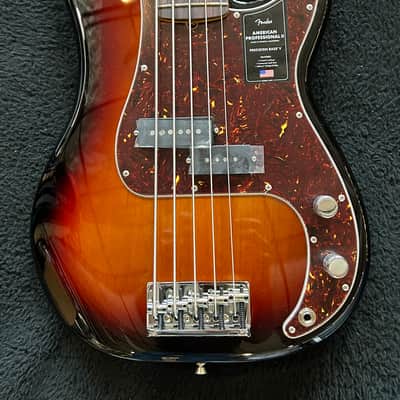 Fender American Professional II Precision Bass V  Rosewood Sunburst #US23016606 9 lbs 1.5 oz image 6