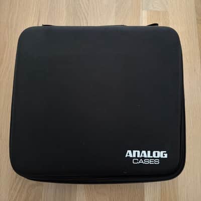 Native Instruments Maschine Plus 2020 - Present - Black image 2