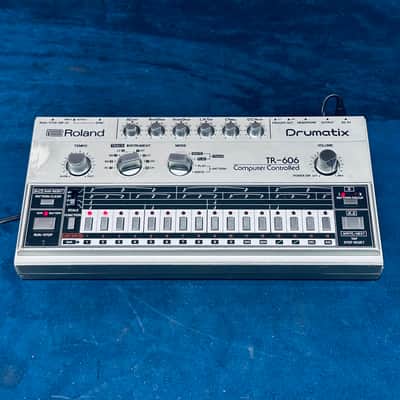 Roland TR-606 Drumatix Vintage Analog Drum Machine • Serviced • Fully Tested • Excellent • Rare Case Included