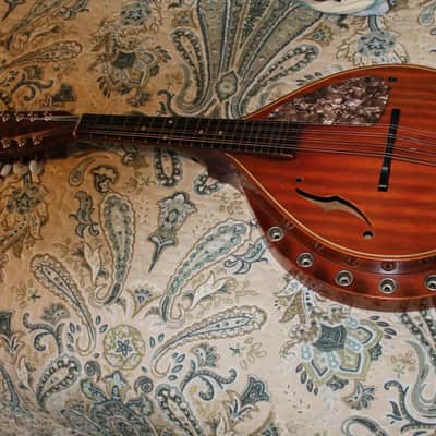 Marvel mandolin mahogany built in flamed wood resonator all in one must sell reduced price a lot image 1