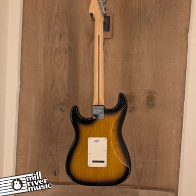 Fender American Standard Stratocaster 2001 – Original Hardshell Case – Used Very Good image 6