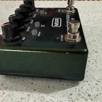 MXR Carbon Copy Deluxe Analog Delay Guitar Effects Pedal – Green Sparkle – Tap Tempo / Modulation image 5