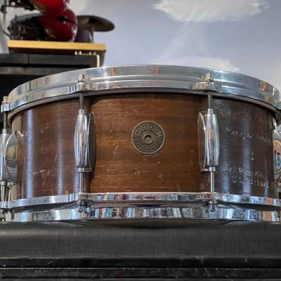 Gretsch Round Badge 4102 Renown 14x5.5" 8-Lug Snare Drum Lacquer Finish 1958 - 1966