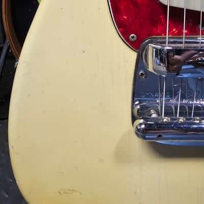Fender Mustang Guitar with Rosewood Fretboard 1964 - 1969 - Olympic White image 3