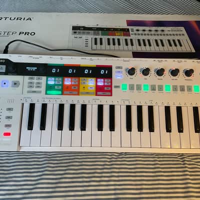 Arturia KeyStep Pro 37-Key MIDI Controller 2020 - 2021 - Black